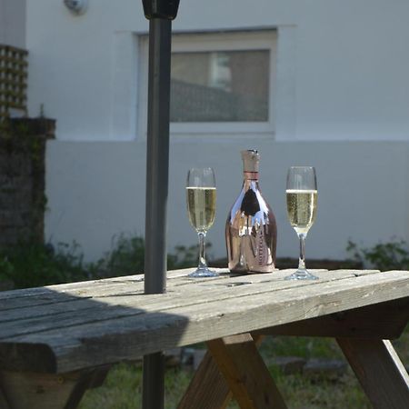 Ryde Beach Garden Apartment Екстер'єр фото
