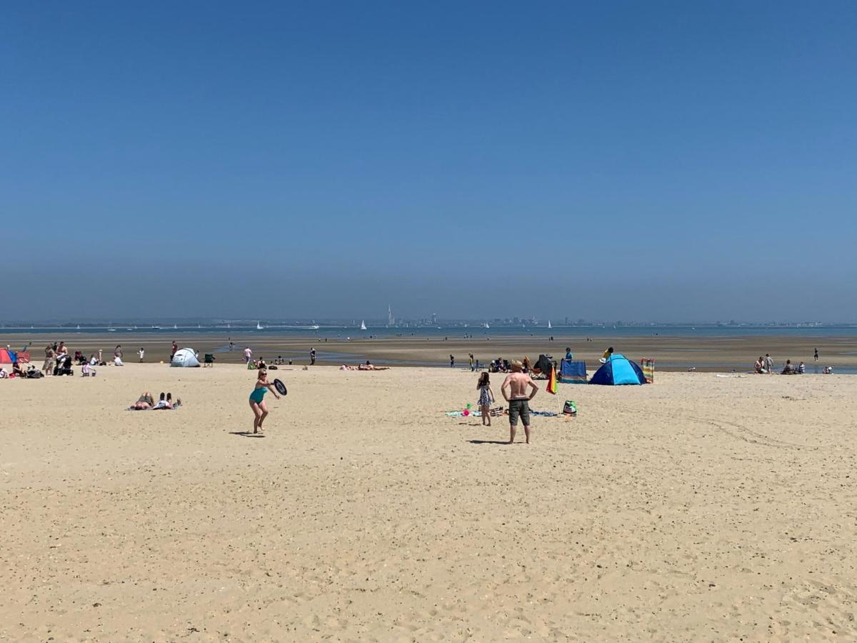 Ryde Beach Garden Apartment Екстер'єр фото